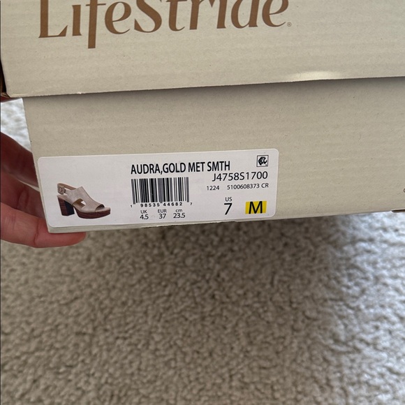 Life Stride Women's Metallic Gold Block Heels - Picture 2 of 6